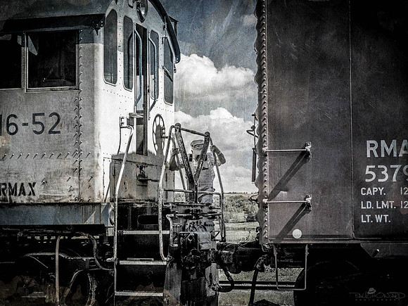 Next Train Arriving at 4:10