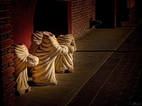 Headless Buddhas